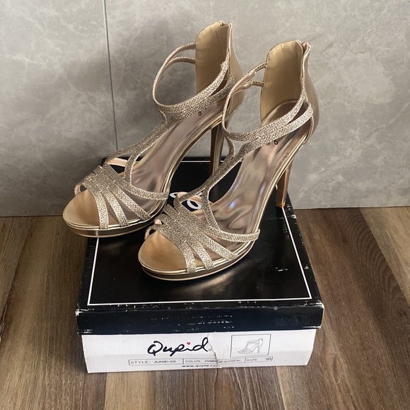 Size 10 Qupid Gold Strappy Heels - Picture 2 of 9